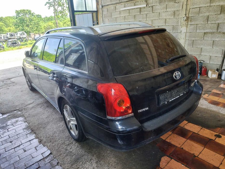 Toyota Avensis T25 На части 2.2 177кс тойота авенсис