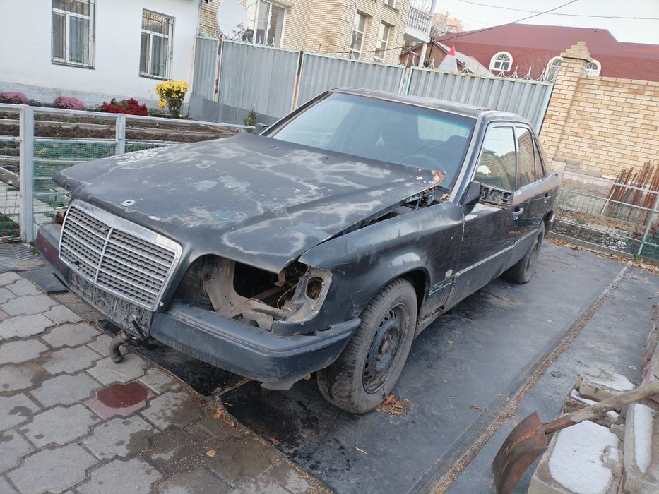 Авторазбор Мерседес 124