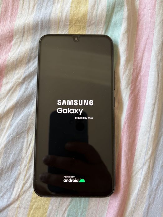 Samsung a34 .Перфектно техническо и визуално състояние.Винаги ползван с протектор и калъф!