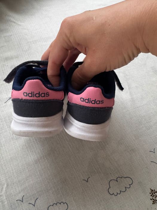 Детски маратонки Adidas номер 20