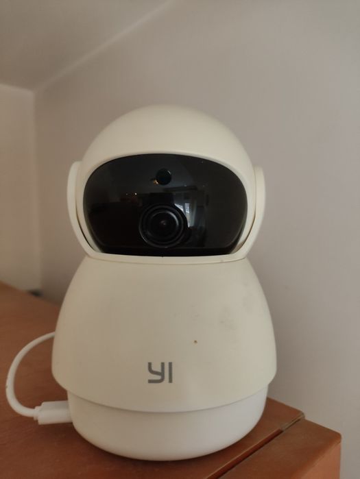 Camera Kami YI cumpărată din Germania