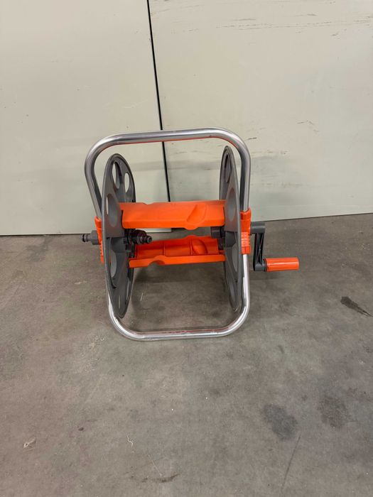 Макара за маркуч  45m/Градински кош  360x400x1000mm/Помпа водна