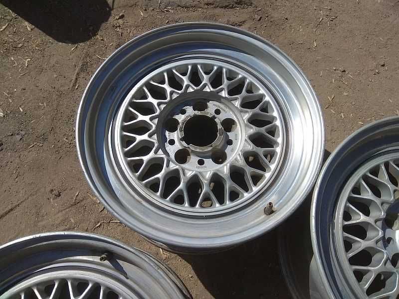 Продам оригинальные легкосплавные диски R16.5
