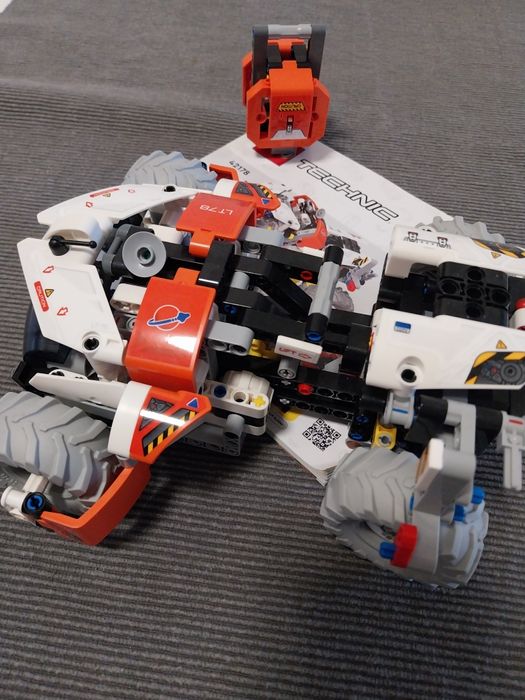 Лего Техник Вседеход (джип)