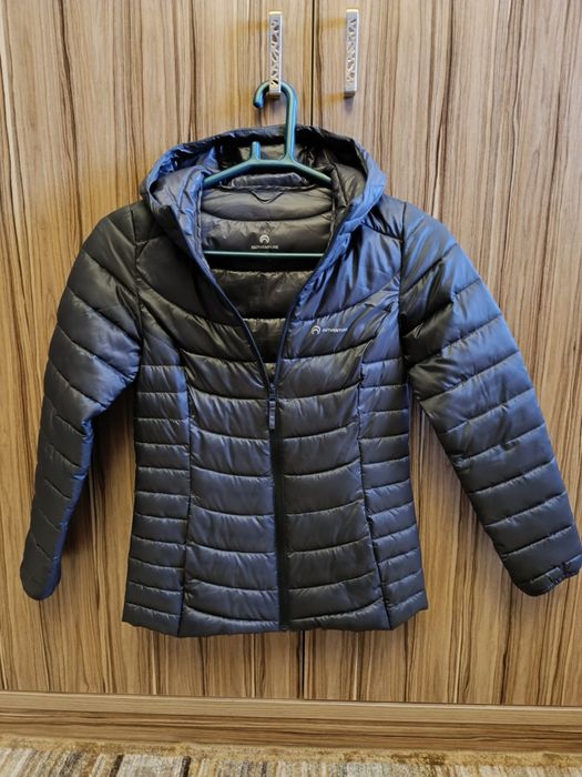 Продам куртки б/у