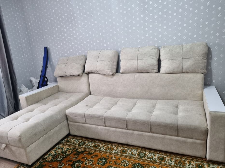 Диван в хорошем состоянии