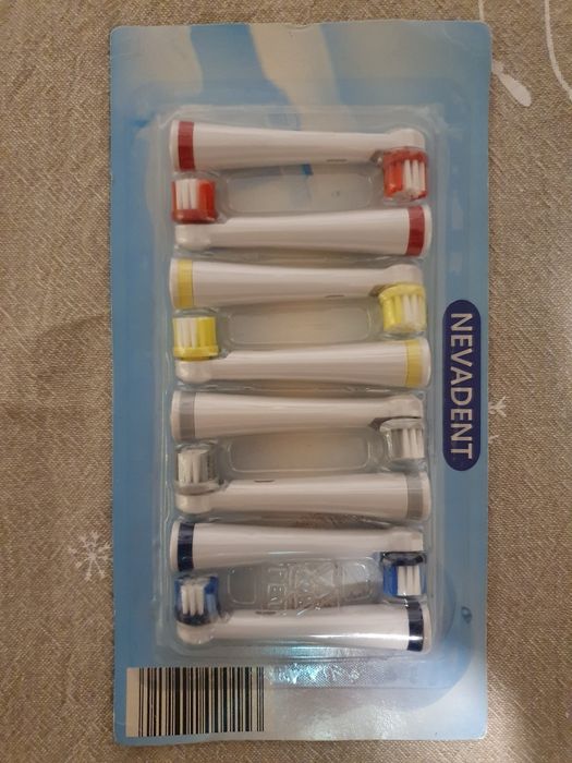 Periuța de dinți electrica Nevadent +  8 perii rezerve