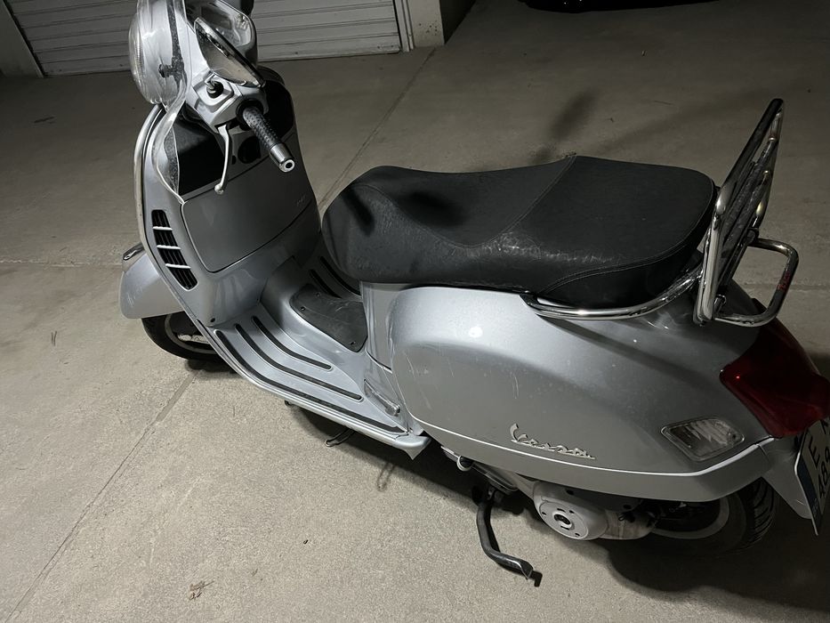 Продавам Веспа GTS 250/Vespa GTS 250