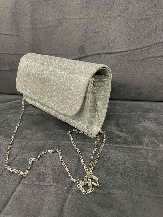 Сет по повод предстоящите балове