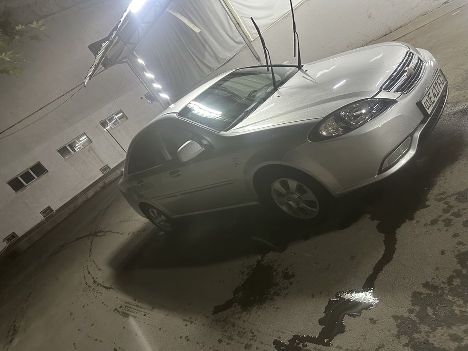 lacceti 1 yevro 8800