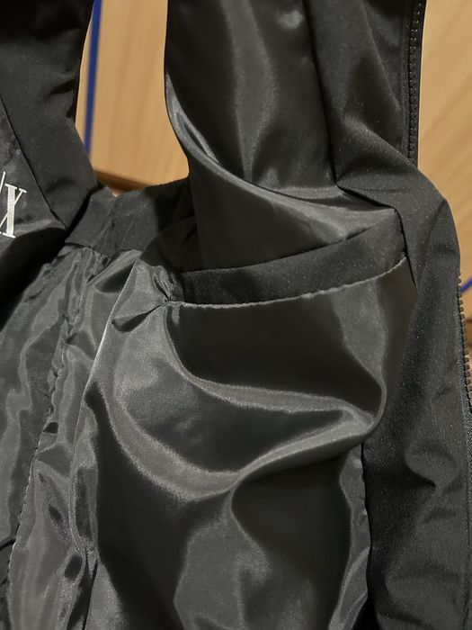 Armani Exchange жилет утепленный