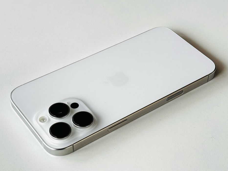 Iphone 16 Pro Max 256GB White 100% Батерия!  Гаранция 6 месеца