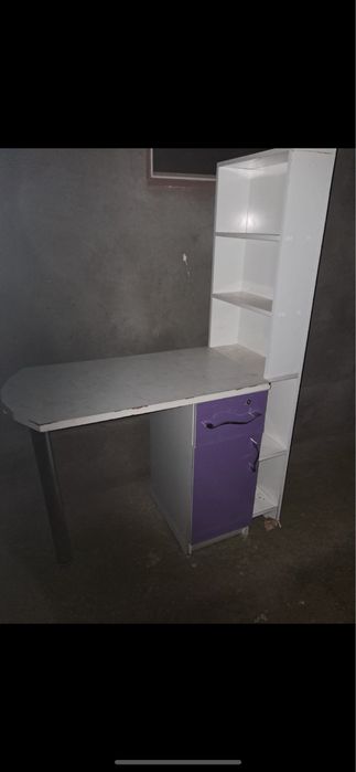 Продается зеркала , диван , кондицонер и соковыжемалка