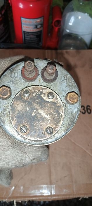 Генератор на мотоцикл Урал 6 вольт.