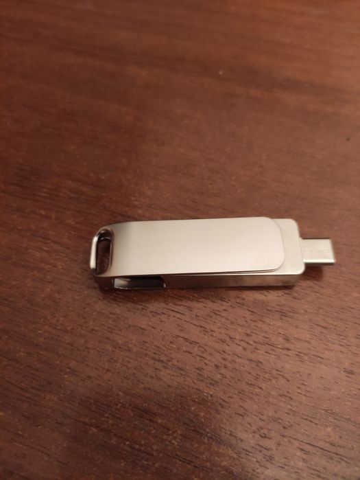 USB флешка 128гб