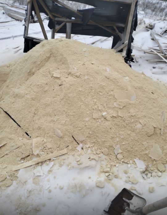 Опилки в мешках продается