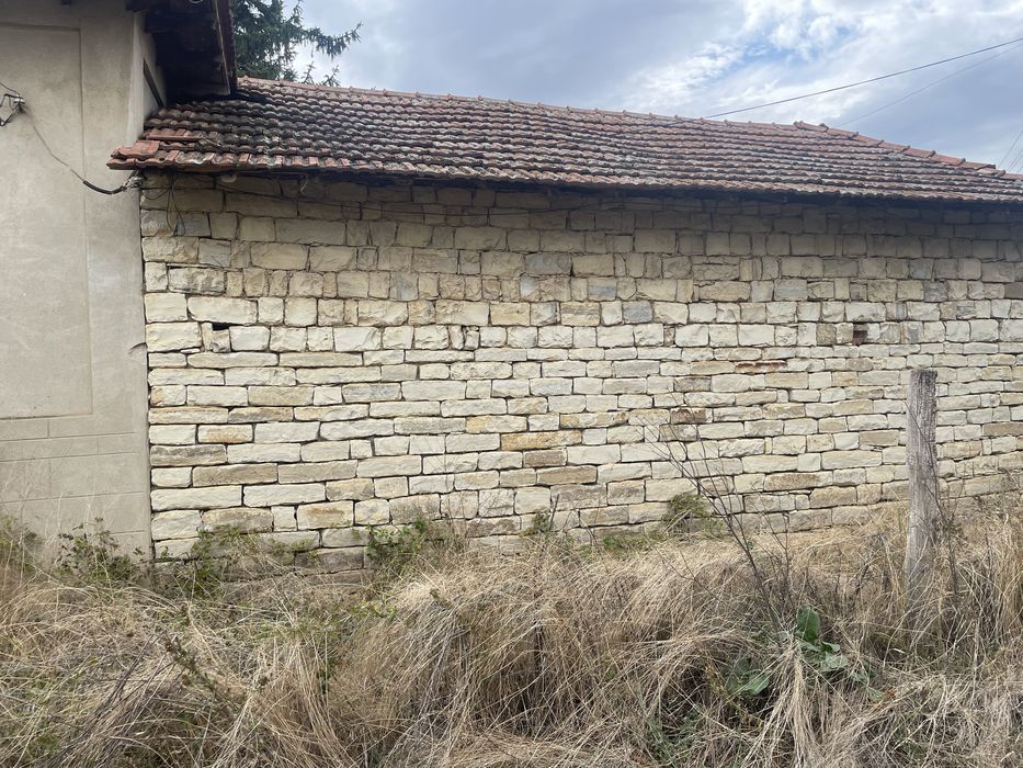 Къща в село Горски Сеновец,област Велико Търнов