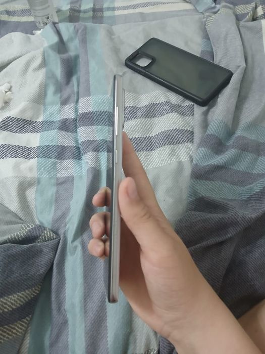 Самсунг А71,продам