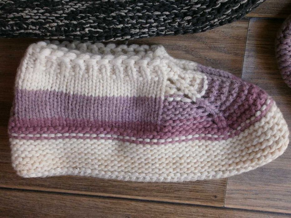 Мъжки Вълнени Чорапи №42-45 и Терлици №38-43 Ръчно Плетиво