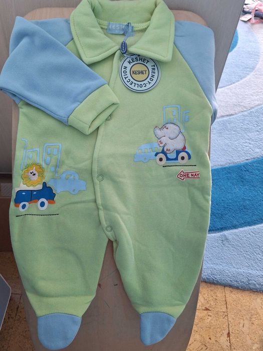 Нови бебешки дрехи