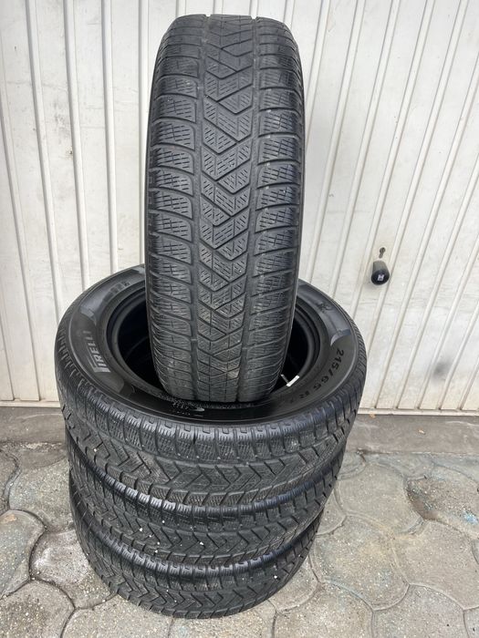 4 anvelope iarna 215/65 R17, Pirelli, 5-6mm profil ramas!