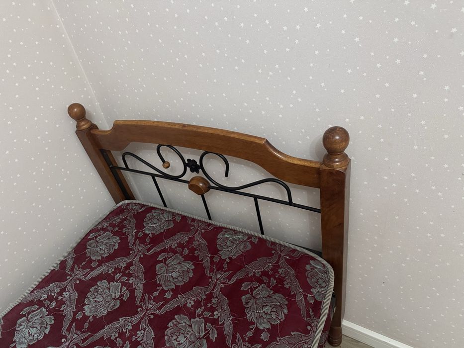 Двухъярусная кровать