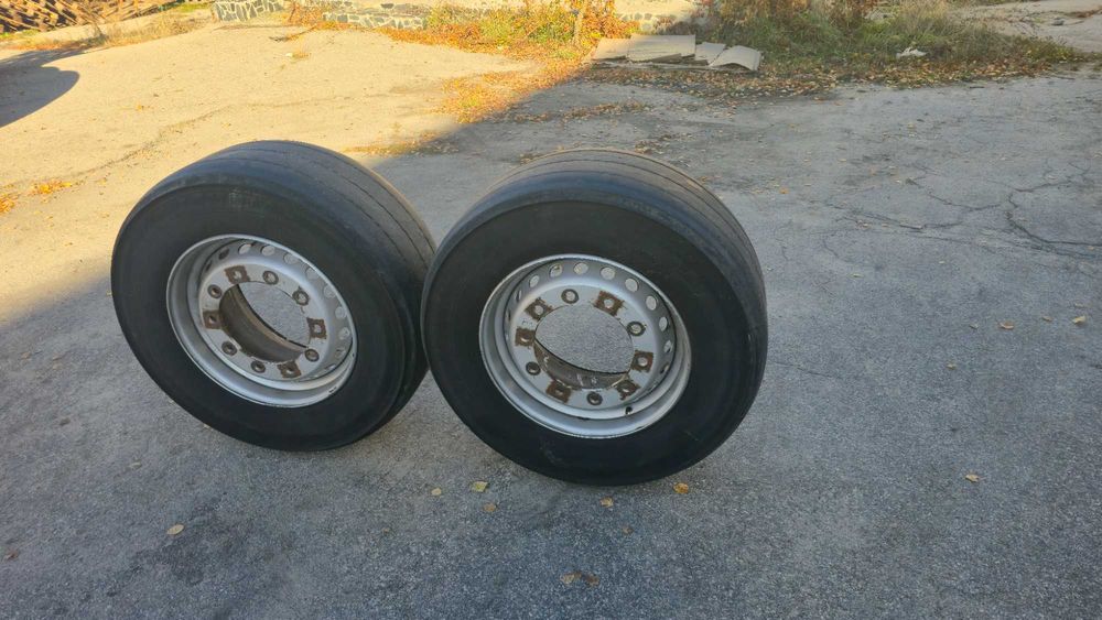 385 55 22.5 Michelin с ръб