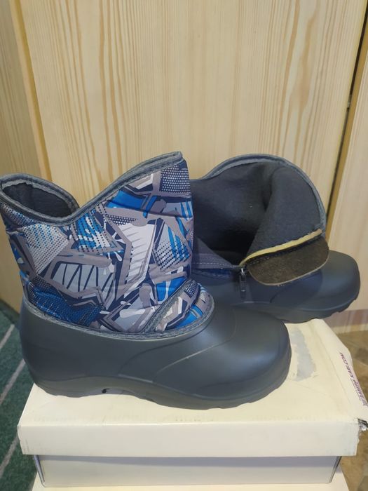 Продам женскую обувь