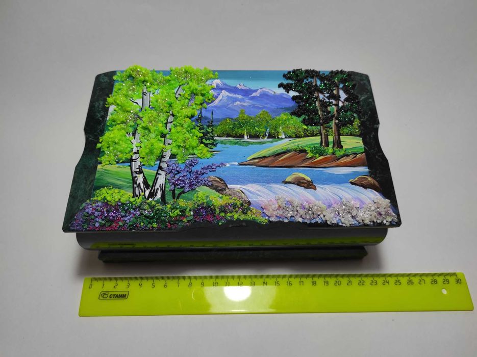 Шкатулка из камня