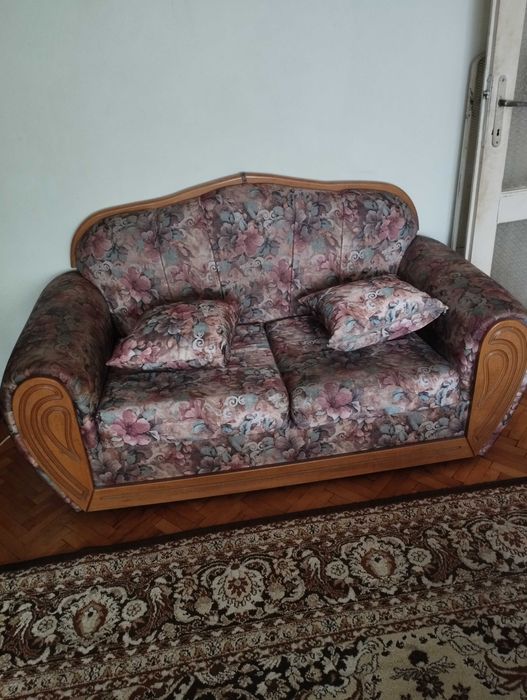 Дивани и фотьойл парен бук италианска