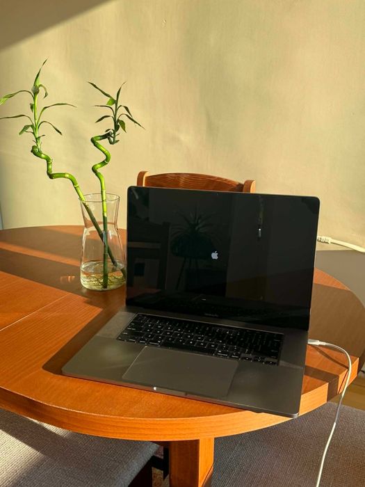 Лаптоп MacBook Pro 16” (2019)