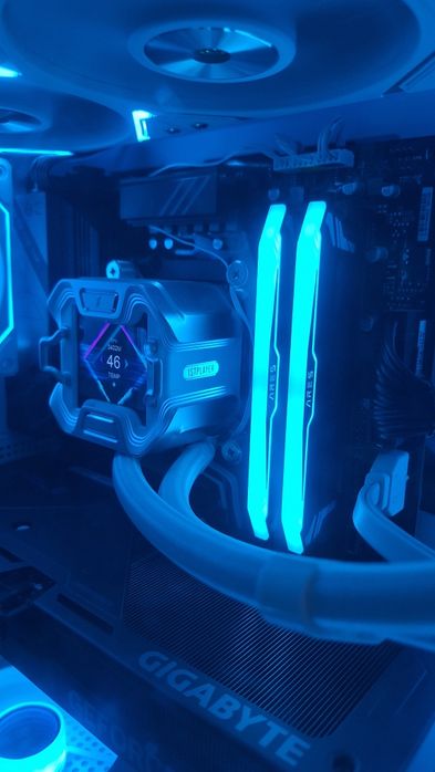PC Gaming Ryzen 9800x3d 32gb RAM ddr5