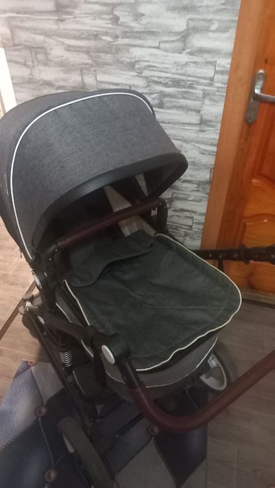 Продам детскую коляску