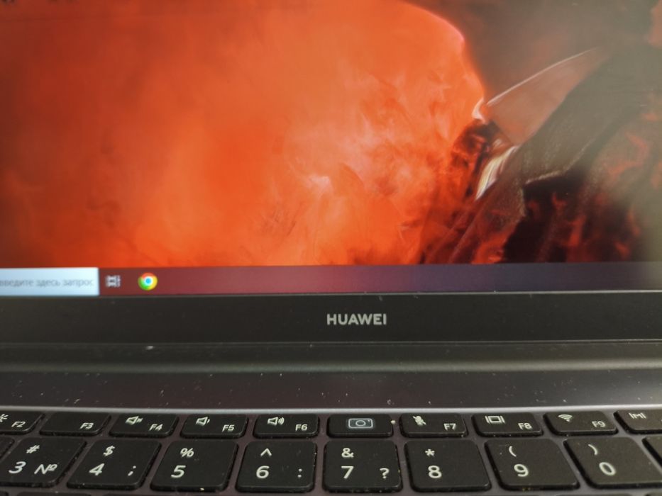 Продаю топовый ноутбук Huawei