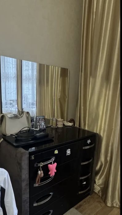 Продам спальный гарнитур