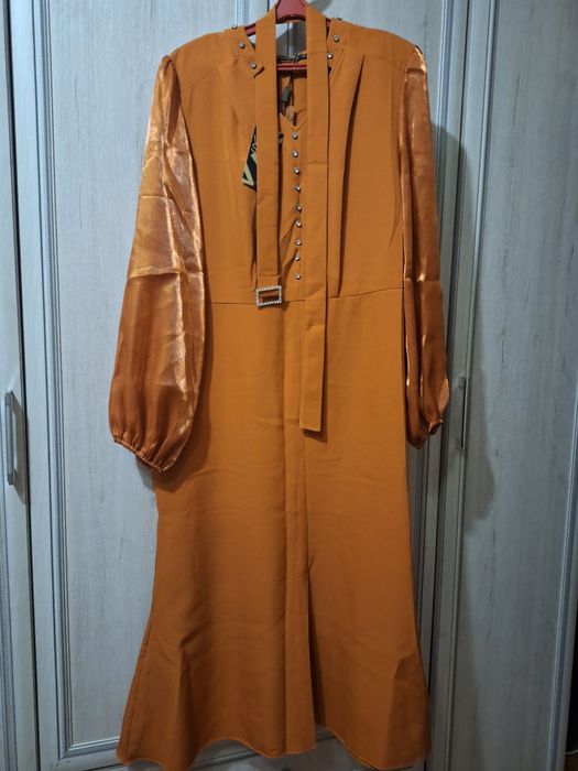 Срочно продаются платья