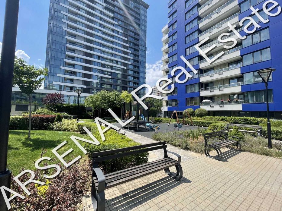 Дава се под наем Тристаен апартамент в София, Изгрев - 185 кв.м за 1450 € - Снимка #11