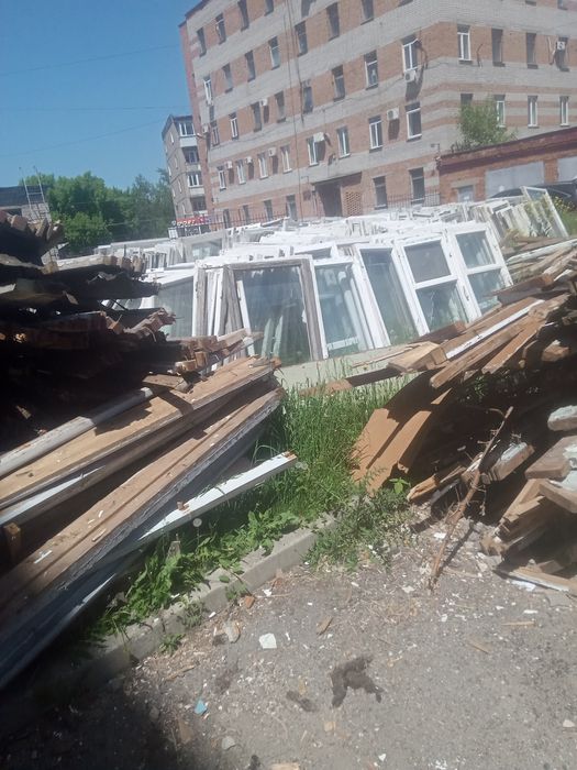 Продаём дрова и окна,