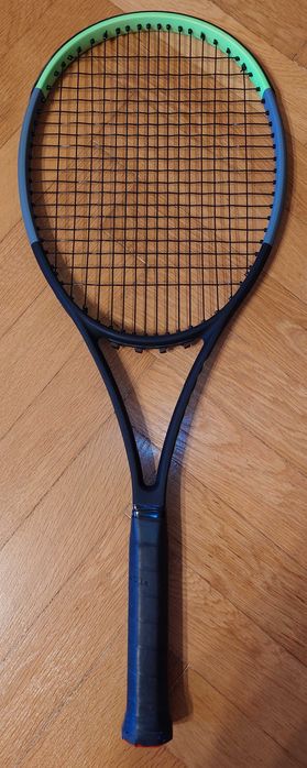 Wilson Blade 98 16X19 V7