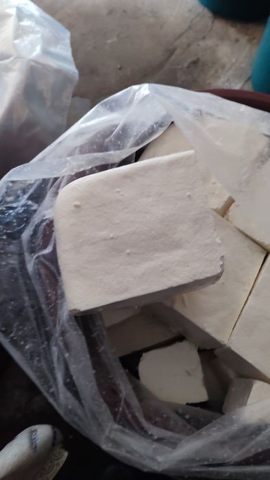 Vând telemea de oaie