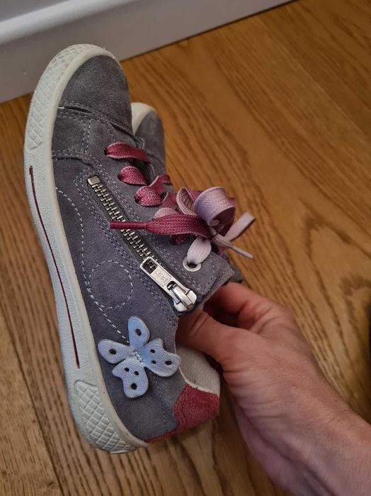 Sneakers Superfit fete, 32, roz cu gri, fluturasi, piele