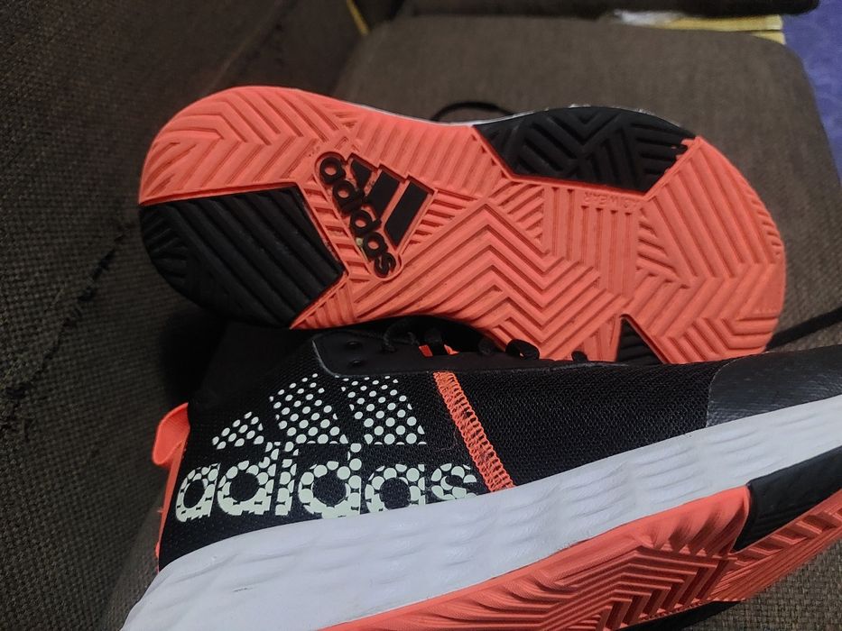 Adidasi panza adidas