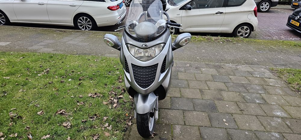 Скутер Kymco Grand dink 50