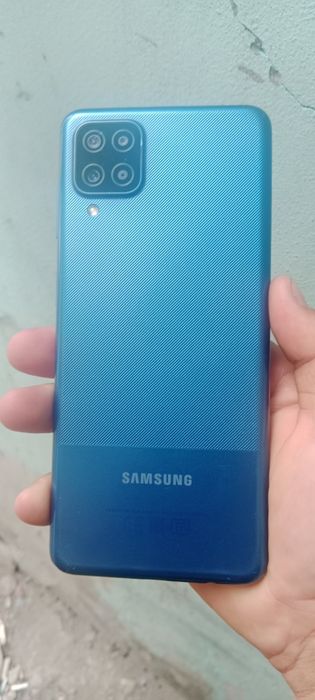 Продам Самсунг а12 не работает дисплей