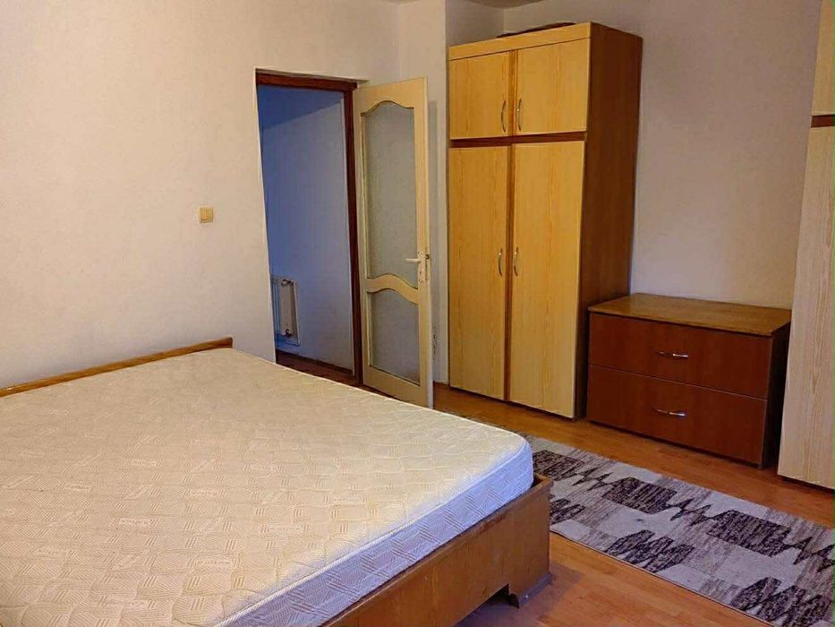 Apartament de închiriat