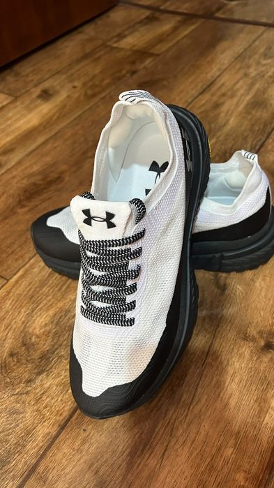 Кроссовки от Under Armour