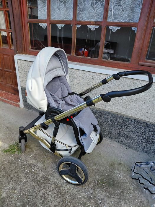 Продавам бебешка количка Финтера Конфорт 2в1