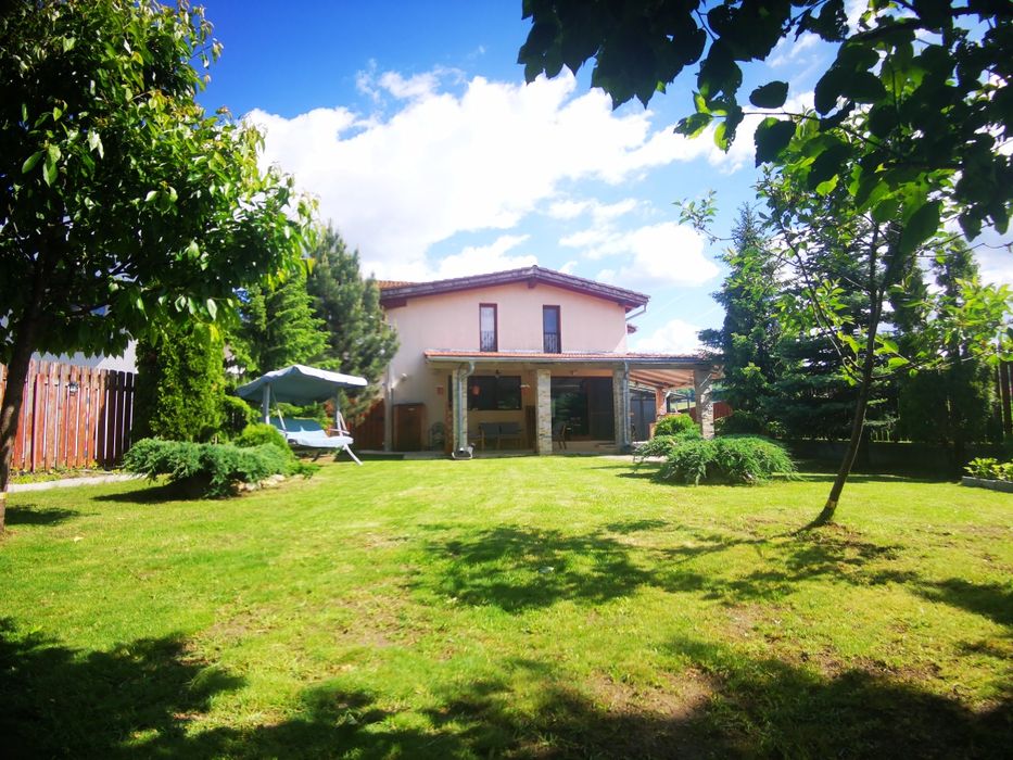 PF vand casa finisata modern