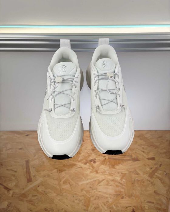 Adidasi Loewe X ON Premium