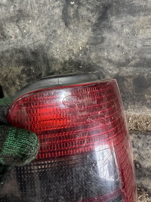 Детали на VW Passat B4 Дельфин